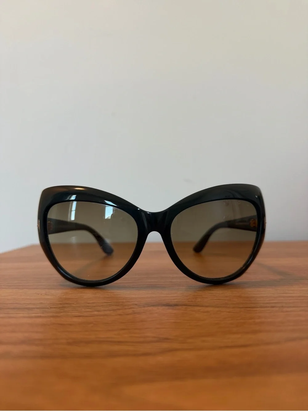 Tom Ford AUTHENTIC Black Oversized Cat-Eye Sunglasses